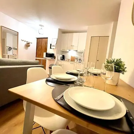 Appartement - Lit Queen Size - Proximité Genève Saint-Julien-en-Genevois
