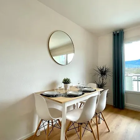 - Lit Queen Size - Proximité Genève Appartement *